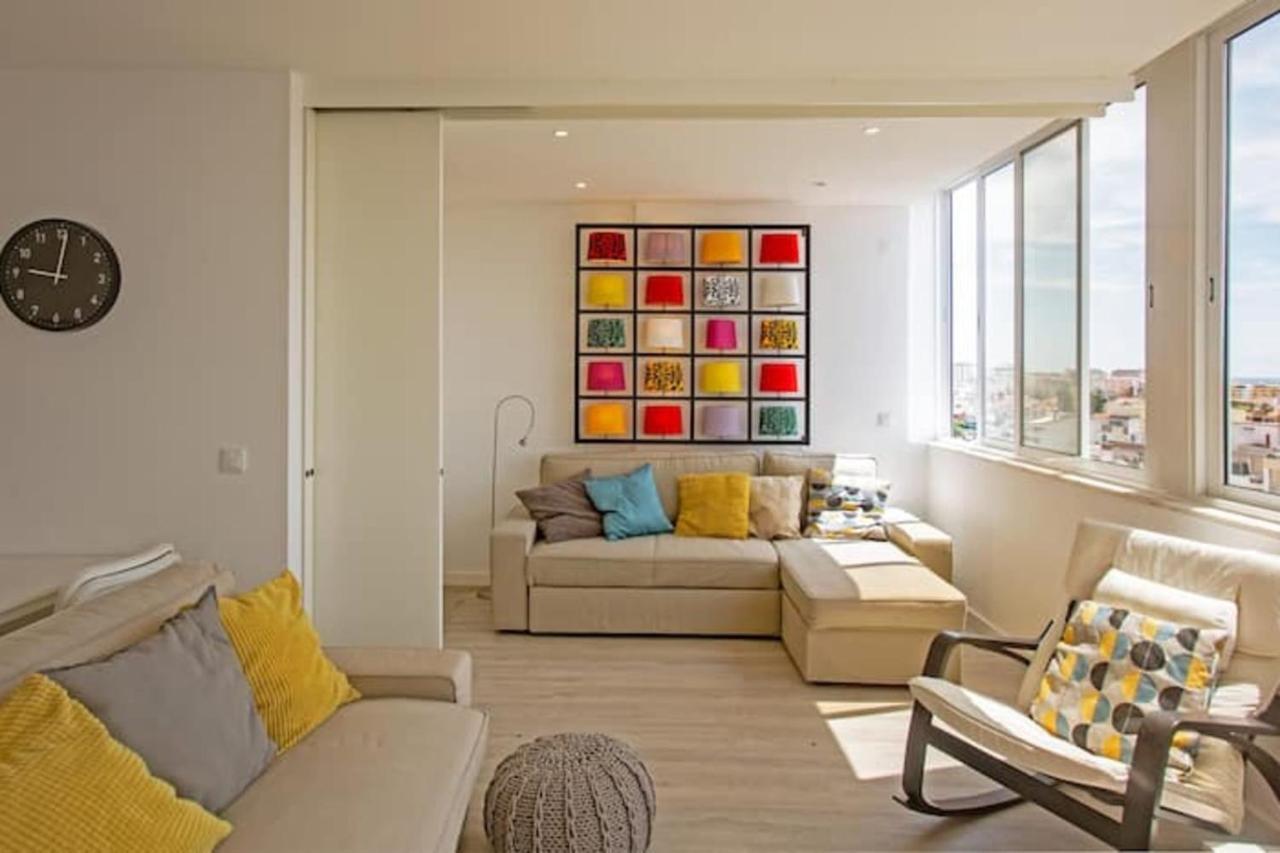 Magnificent 1 Bedroom Apartment With Views Over The Ocean Costa da Caparica Exterior foto