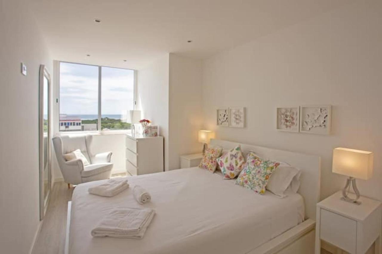 Magnificent 1 Bedroom Apartment With Views Over The Ocean Costa da Caparica Exterior foto